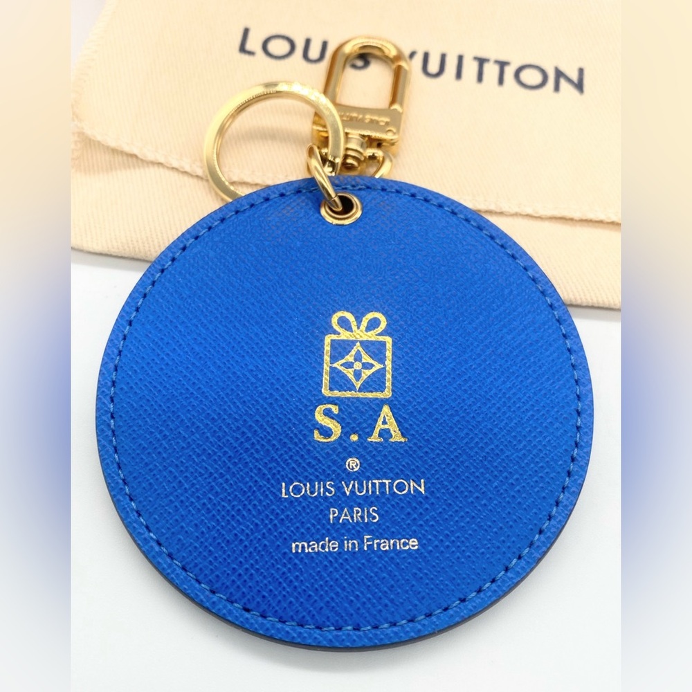 Louis Vuitton
2019 Illustrè Vivienne Venice Bag Charm & Key Holder - Picture 4 of 8
